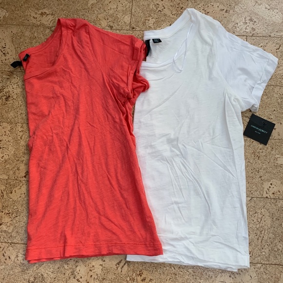 Cynthia Rowley T- Shirts - set of 2 - Picture 2 of 8